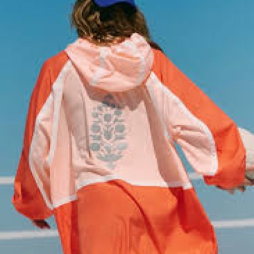 NEW FREE PEOPLE MOVEMENT LIKE THE WIND WINDBREAKER HOODIE M